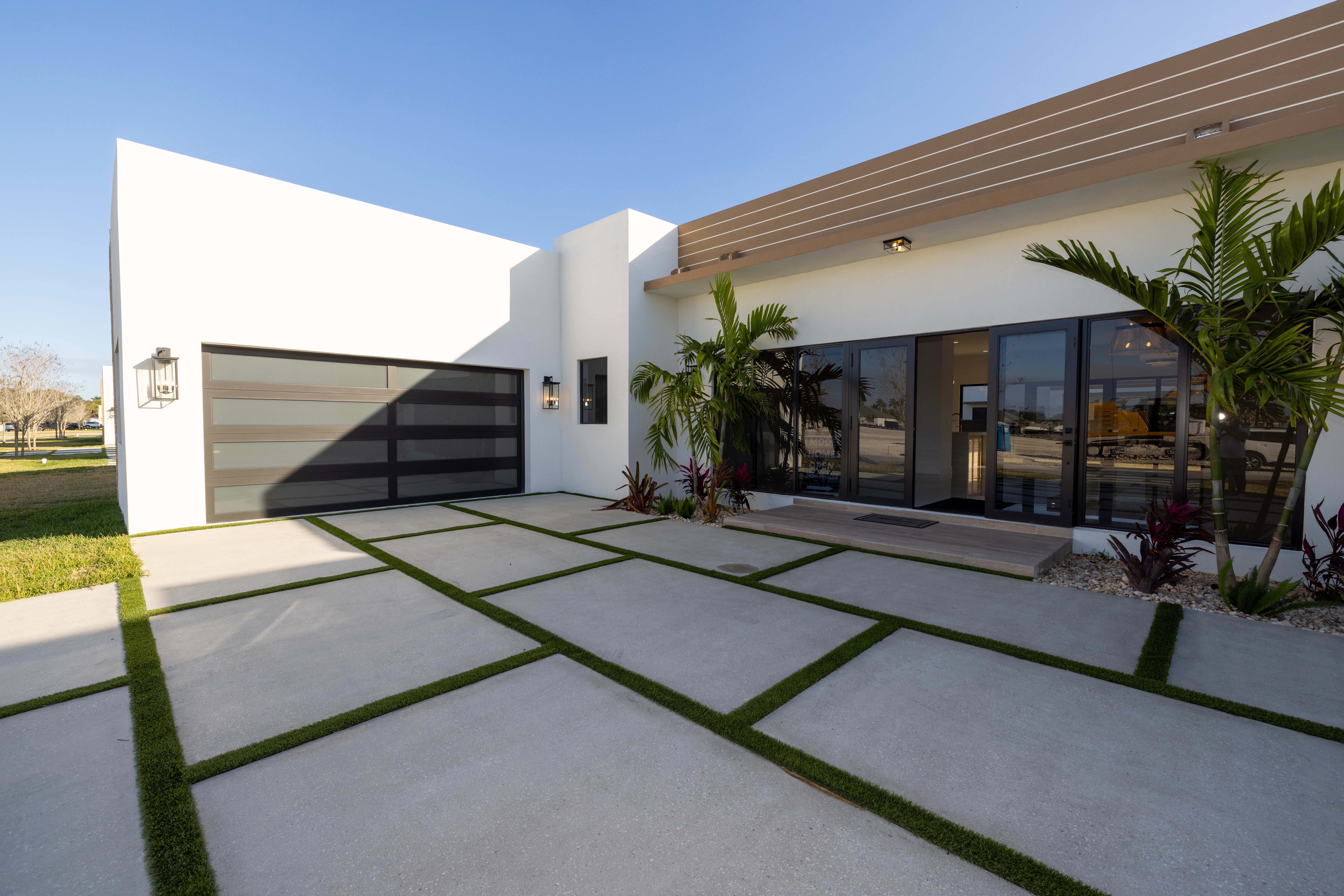 Exterior view of 17372 SW 287th St